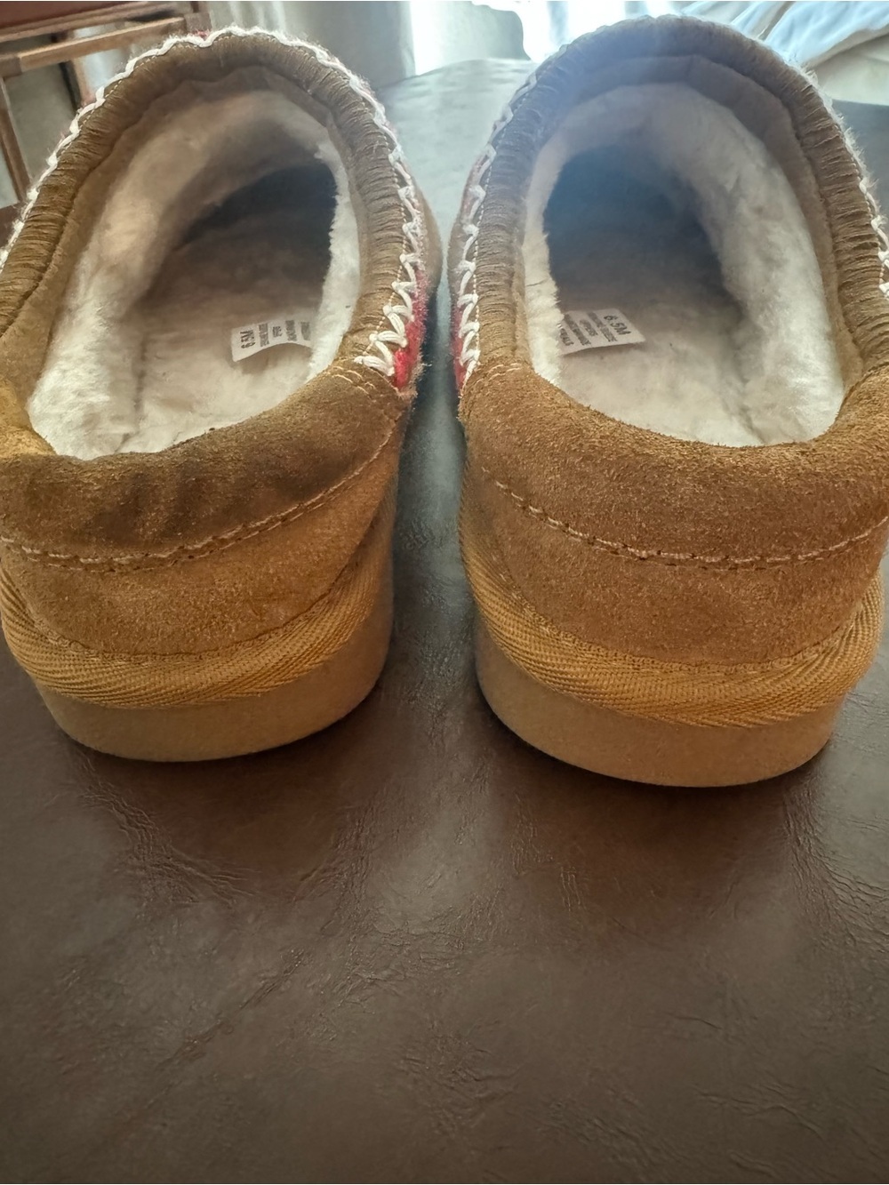 Cushionaire Genuine Suede Fur Lined Clog Slippers Women’s 6.5 Brown - Picture 3 of 6
